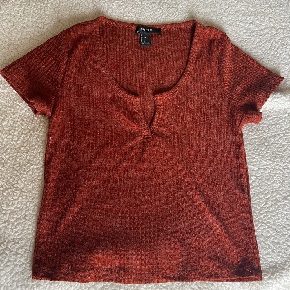 Forever 21 size small crop top. new worn once